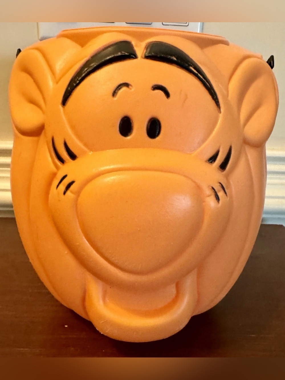 Disney Plastic Molded Tigger Halloween Trick or Treat Bucket Pail